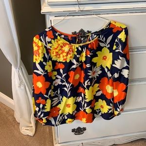 Bright spring 💯 silk top from J Crew 3/4 sleeves